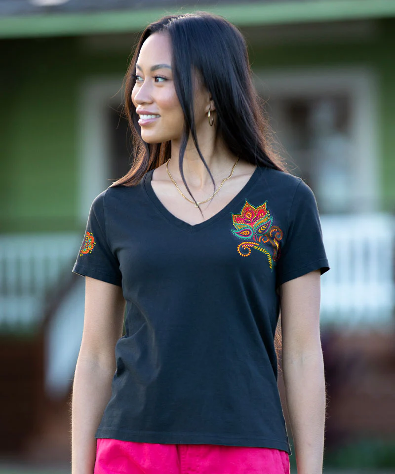Paisley Floral - Jet Black Short Sleeve Pima V-Neck T-Shirt - Image 2